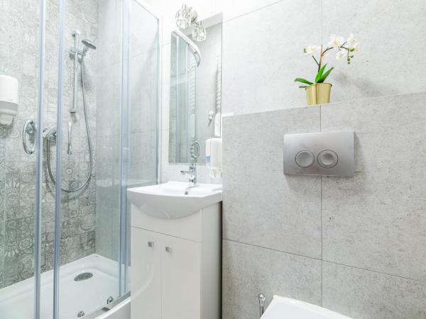 Lubomirskiego 23 Residence - great location, 10 min to Main Square by foot, right next to Main Rail and Bus Station : photo 4 de la chambre appartement en duplex