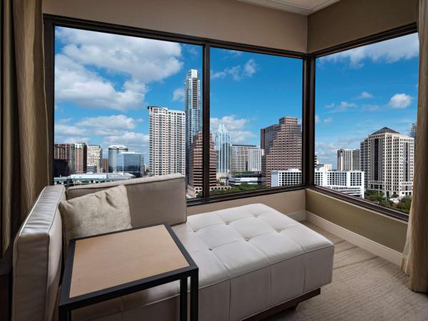 Hyatt Regency Austin : photo 2 de la chambre chambre lit king-size d'angle - vue sur fleuve