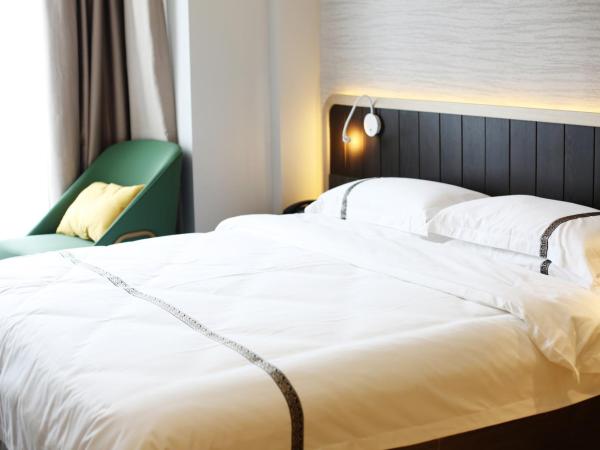 Hangzhou Yuqi Hotel - West Lake Scenic Area Branch : photo 2 de la chambre chambre simple - vue sur montagne