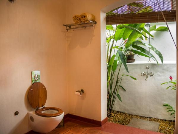 Old Harbour Hotel : photo 1 de la chambre cottage - vue sur piscine