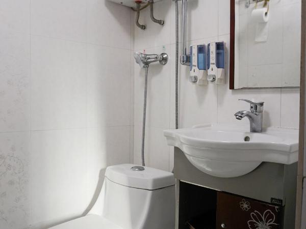 Hang Ho Hostel : photo 7 de la chambre chambre quadruple