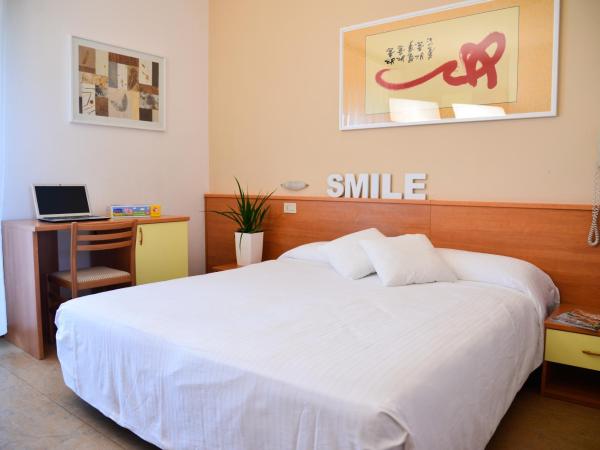 Hotel Domingo : photo 1 de la chambre chambre double ou lits jumeaux avec balcon