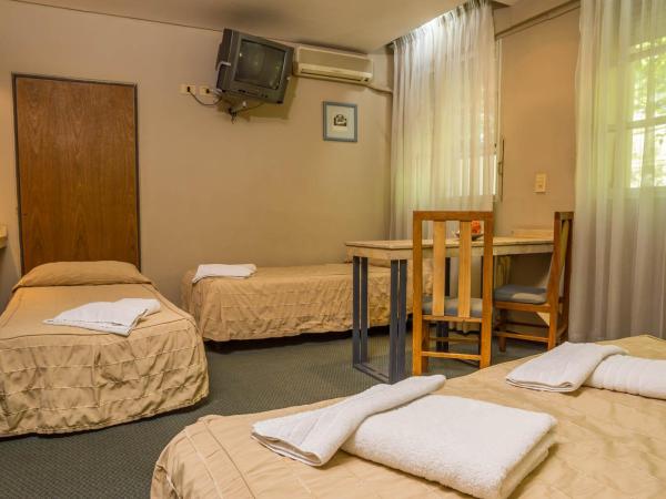 Hotel Cordon Del Plata : photo 2 de la chambre chambre quadruple classique