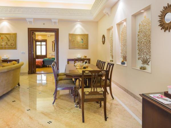 The Lalit Laxmi Vilas Palace : photo 6 de la chambre suite maharana