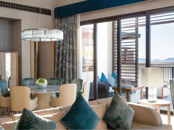 Jumeirah Al Naseem Dubai : photo 9 de la chambre suite présidentielle avec transferts aéroport, avantages suite et accès au club de plage - vue sur océan