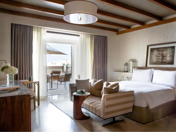 Jumeirah Al Naseem Dubai : photo 8 de la chambre chambre club avec terrasse et avantages club - vue sur océan - accès à la plage et au parc aquatique wild wadi waterpark™