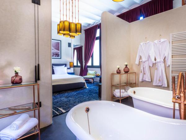 Riad Tajania : photo 5 de la chambre suite supérieure lit king-size