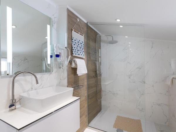 Apartments and Rooms Villa Naida : photo 4 de la chambre chambre double Économique