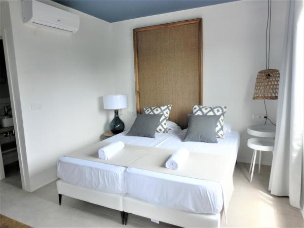 YOU & CO. Saler Beach Boutique : photo 7 de la chambre chambre double supérieure