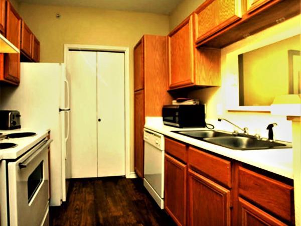 The Reside Fully Furnished Condos - Medical Stays Welcome : photo 4 de la chambre appartement 1 chambre