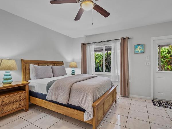 4145 By The Sea Inn & Suites : photo 8 de la chambre chambre supérieure lit queen-size