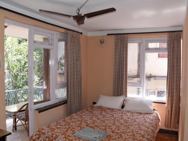 Family Peace House, Kathmandu : photo 3 de la chambre chambre simple avec salle de bains privative