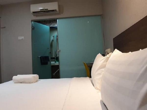 MIICO Hotel @ Mount Austin : photo 9 de la chambre chambre lit king-size