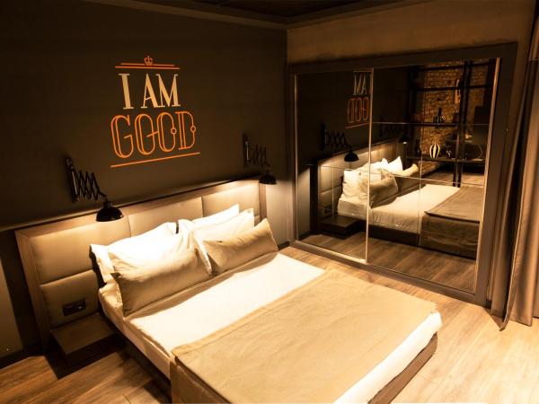 Cityloft 161 : photo 1 de la chambre suite jardin avec bain à remous