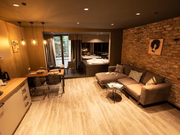 Cityloft 161 : photo 3 de la chambre suite jardin avec bain à remous