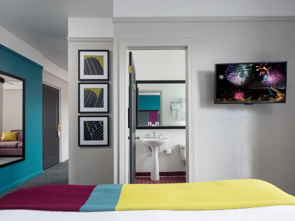 City Suites Hotel : photo 2 de la chambre suite lit king-size