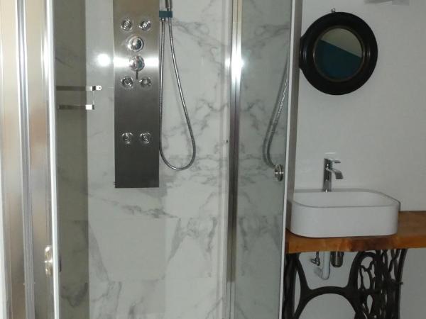 Bleuvelours : photo 4 de la chambre chambre simple deluxe avec balcon