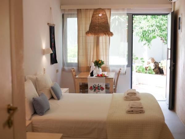 Villa Iokasti : photo 1 de la chambre studio (2 adultes)