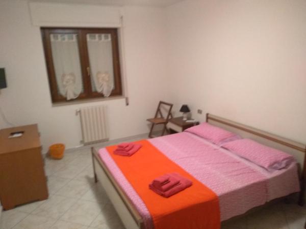 Home Sweet Home : photo 1 de la chambre chambre double avec salle de bains privative