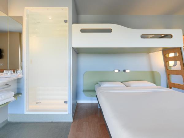 ibis budget Muenchen City Olympiapark : photo 9 de la chambre chambre double standard