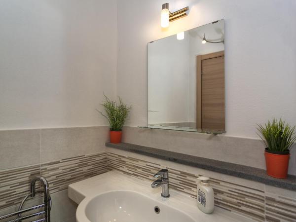 La Candelaria : photo 2 de la chambre chambre triple avec salle de bains privative