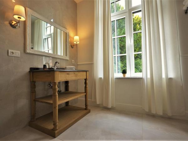 Villa de Noailles : photo 6 de la chambre chambre double ou lits jumeaux supérieure