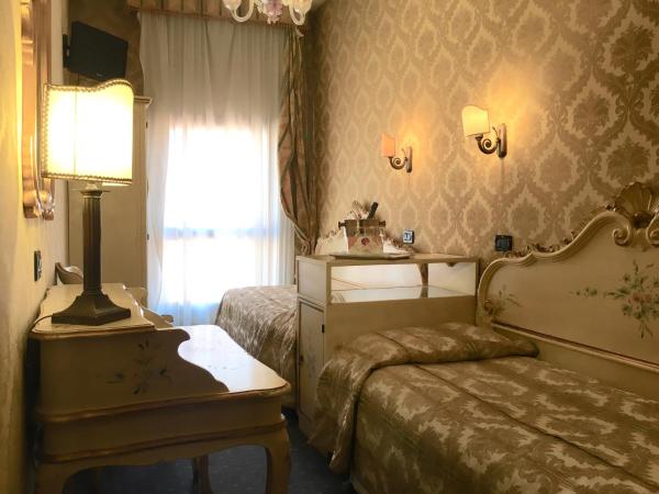 Hotel Gorizia a La Valigia : photo 3 de la chambre chambre lits jumeaux