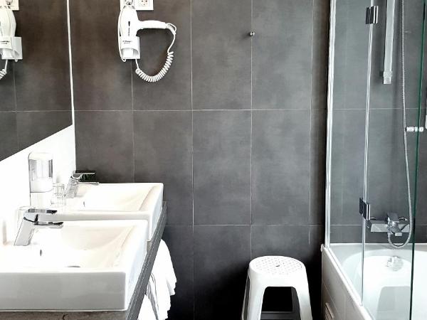 Hotel Botanico de Coimbra : photo 5 de la chambre chambre familiale (4 adultes)