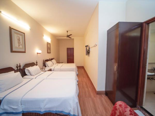 Hotel H R Palace : photo 2 de la chambre chambre familiale (4 adultes)