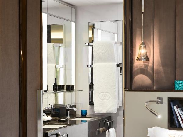 Sofitel Frankfurt Opera : photo 1 de la chambre chambre supérieure lit queen-size