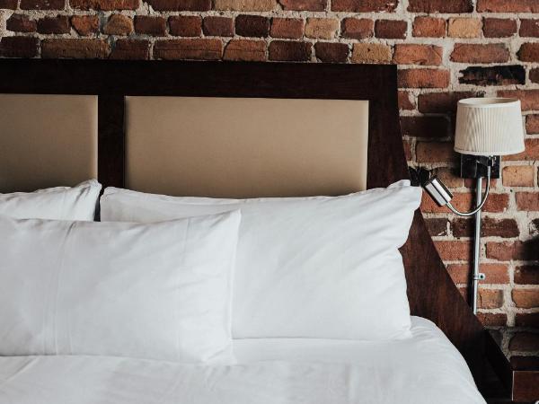 Hotel Nelligan : photo 8 de la chambre chambre king avec vue sur atrium