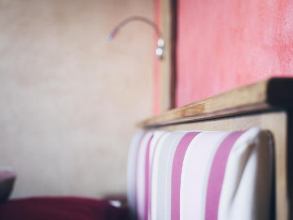 Chambres d'hôtes Le Clos d'Enhaut : photo 3 de la chambre chambre double standard