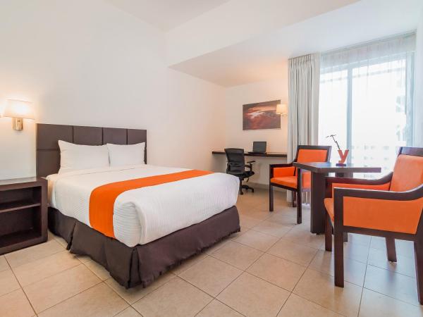 Hotel Yes Inn Nuevo Veracruz : photo 2 de la chambre chambre lit king-size