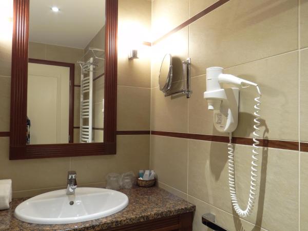 Centrum Hotel : photo 2 de la chambre chambre double ou lits jumeaux supérieure