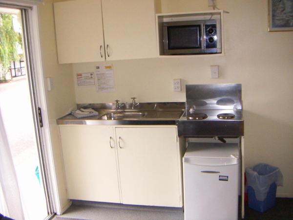 Camellia Court Family Motel : photo 5 de la chambre appartement 1 chambre