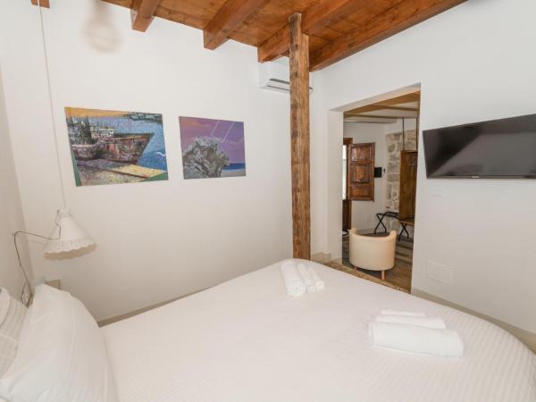 Locanda Sette Fate SPA e Solarium : photo 4 de la chambre chambre double avec salle de bains privative