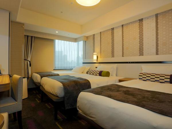 Hotel Monterey Le Frere Osaka : photo 4 de la chambre chambre lits jumeaux d'angle avec lit d'appoint - non-fumeurs