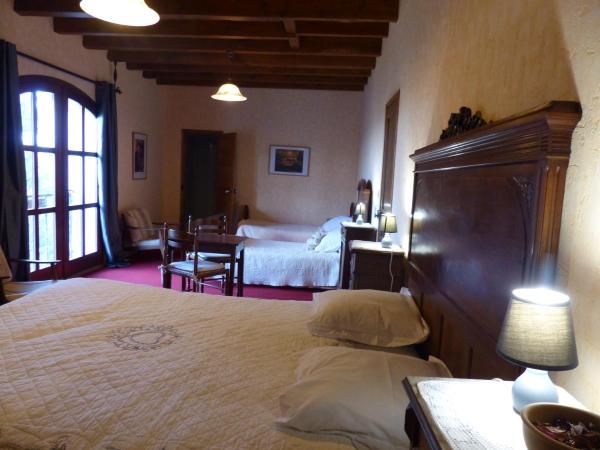 Domaine Saint-Louis : photo 6 de la chambre chambre quadruple avec douche