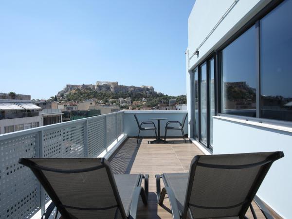Athens21 : photo 3 de la chambre chambre double deluxe avec balcon - vue sur acropole
