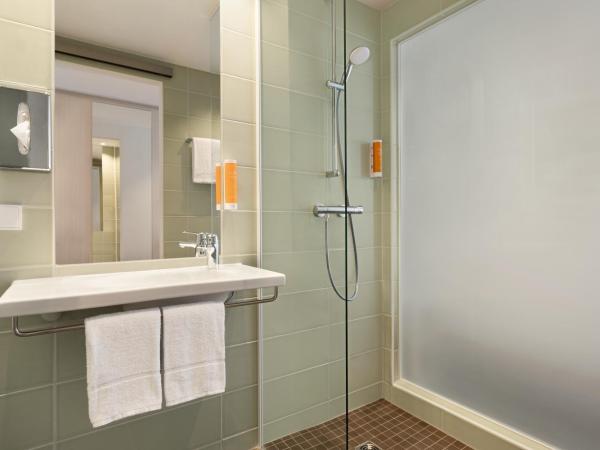 Super 8 by Wyndham Dresden : photo 10 de la chambre chambre double