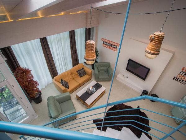 Renegade Hotel : photo 2 de la chambre suite de luxe avec bain à remous