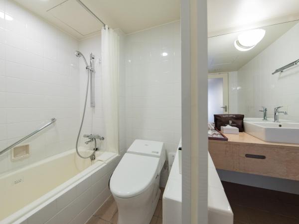 JR Kyushu Hotel Blossom Fukuoka : photo 9 de la chambre deluxe twin room (2 adult) - non-smoking