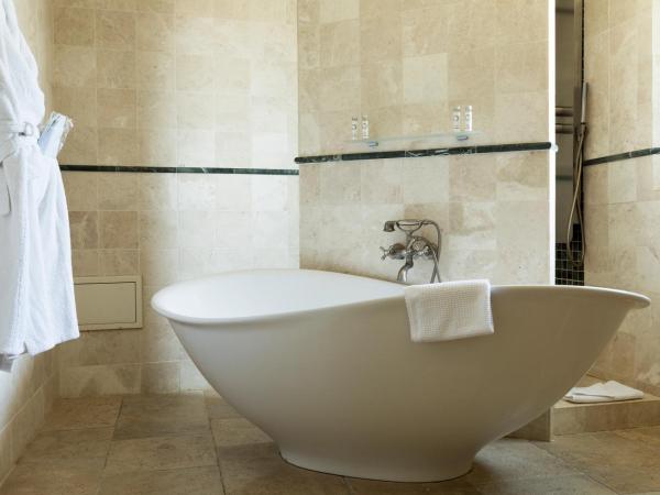 Hôtel Mas Valentine : photo 9 de la chambre suite deluxe