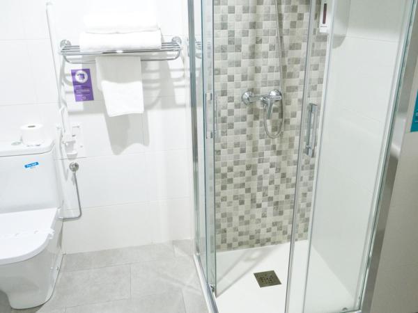 Alda Puerta Coruña : photo 1 de la chambre chambre double