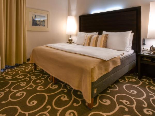 Grand Hotel Bohemia : photo 4 de la chambre chambre double ou lits jumeaux - vue sur ville