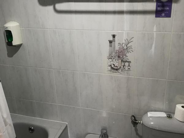 Alda Puerta Coruña : photo 8 de la chambre chambre simple