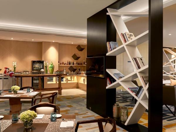 Pullman Jakarta Indonesia : photo 5 de la chambre chambre king exécutive avec accès au salon