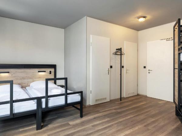 a&o Nürnberg Hauptbahnhof : photo 3 de la chambre chambre familiale (2 adultes et 2 enfants)