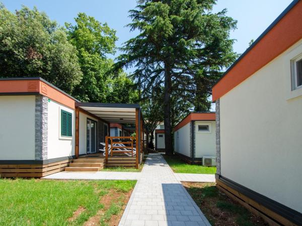 Centinera Resort : photo 7 de la chambre mobile home de luxe