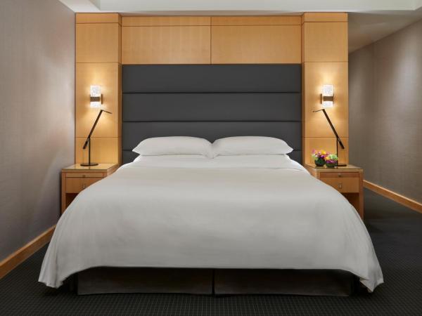 SoHo Hotel Toronto : photo 5 de la chambre chambre lit king-size deluxe